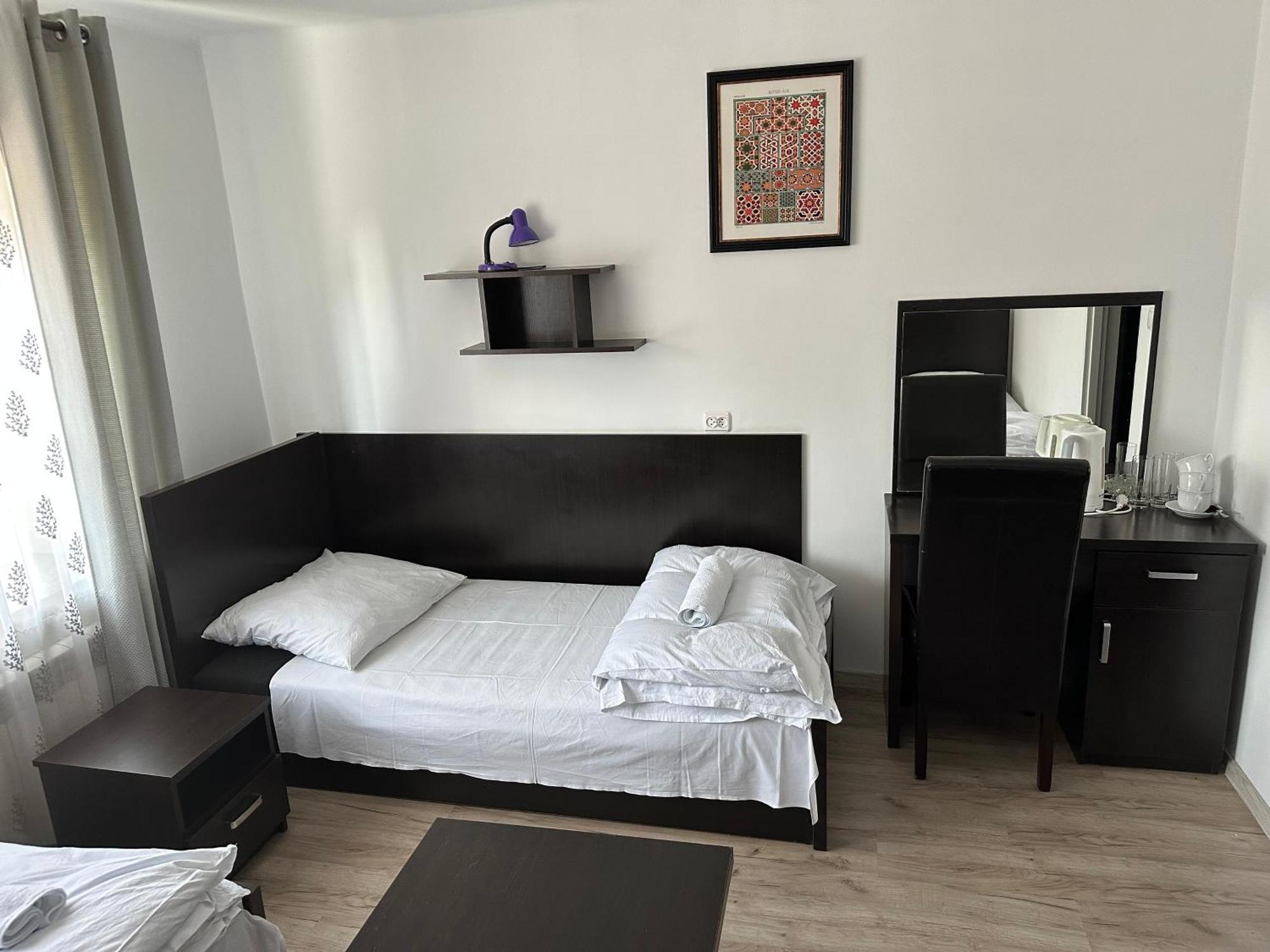 Dukat Hotell Horyniec Exteriör bild